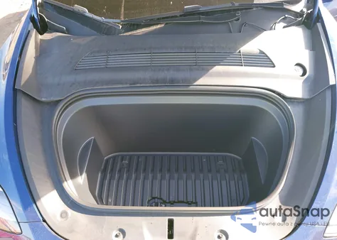 2023 Tesla Model Y Awd/Long Range Dual Motor All-Wheel Drive from USA, damaged, VIN 7SAYGDEE2PF799921